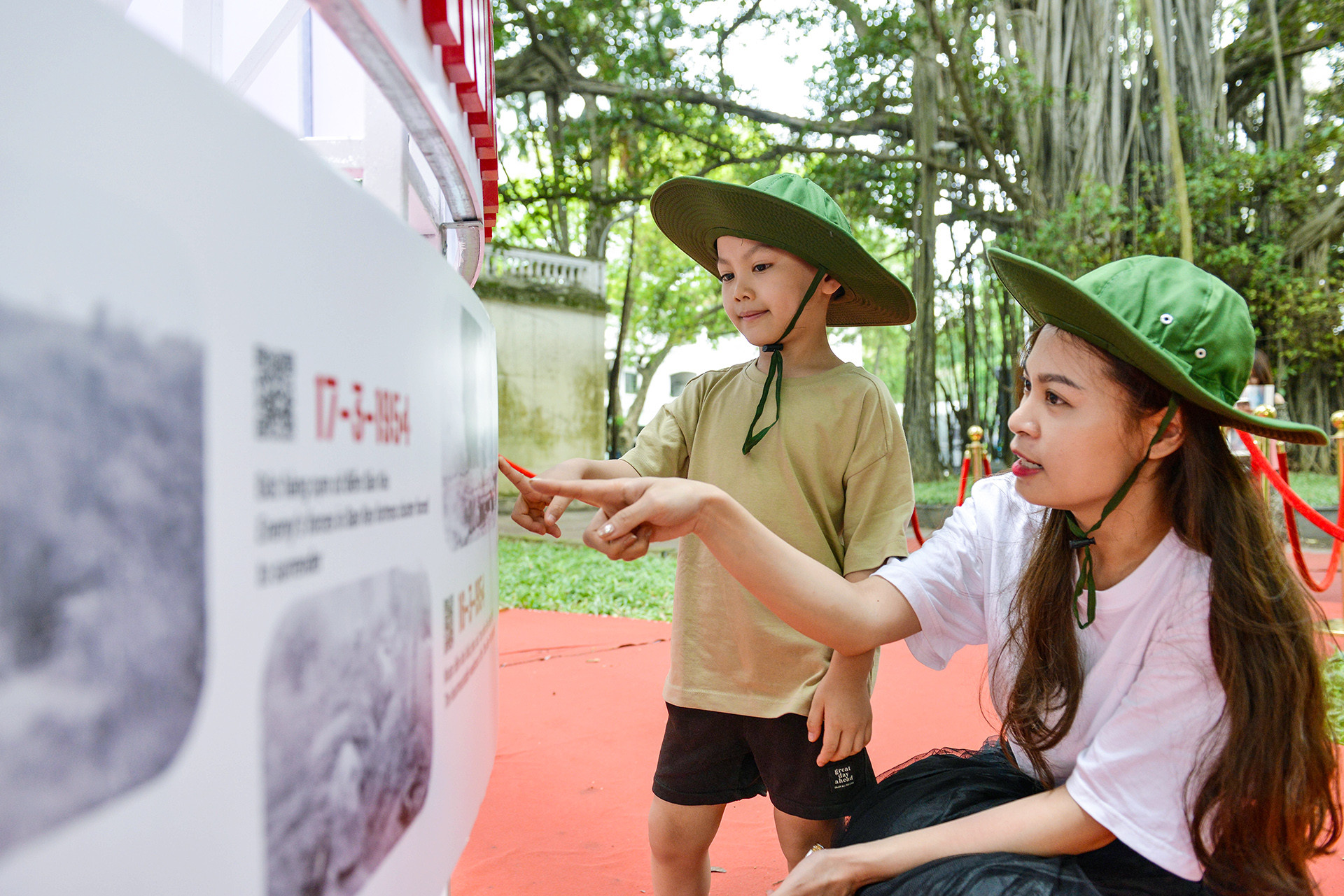 xep hang nhan an pham bao nhan dan