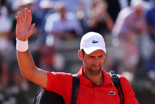 Djokovic thua sốc ở vòng 3 Rome Masters