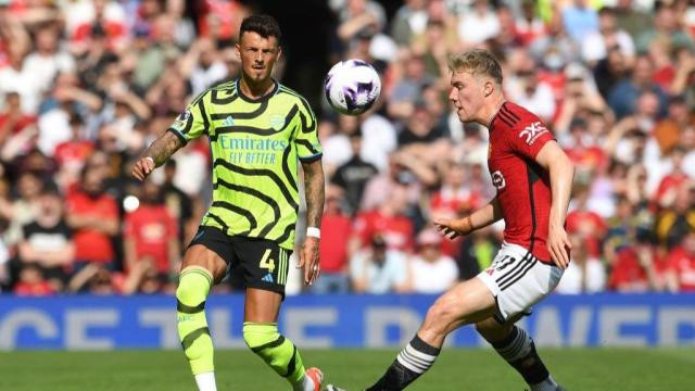 MU thua Arsenal, Erik ten Hag lập thêm 2 kỷ lục tồi tệ MU 0 1 Arsenal.jpg