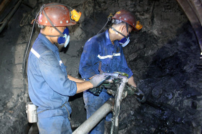 Quảng Ninh: Hầm lò than lở đất đá, 3 công nhân tử vong