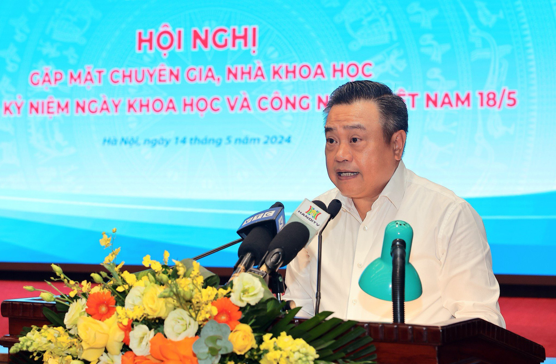 chủ tịch HN.jpg