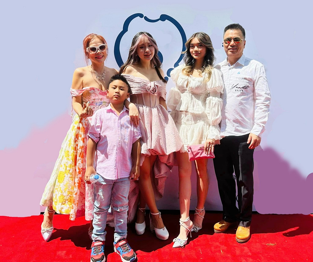 con gai thao 6 thu tieng cua ca si my le do cung luc 5 truong dai hoc duc tuong lai thanh nu bac si 347621238_6977275792286748_5128476995283877971_n 1689496104 233 width2048height1712.jpg