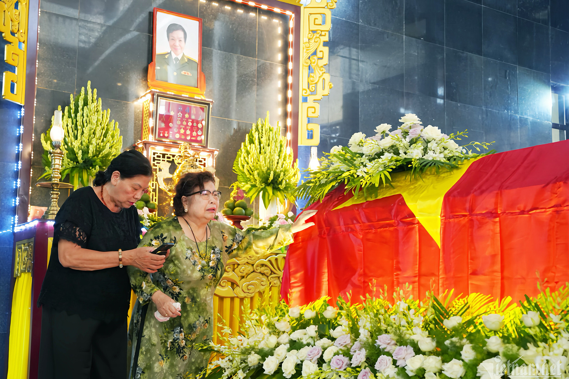 đám tang nghệ sĩ Tường Vi