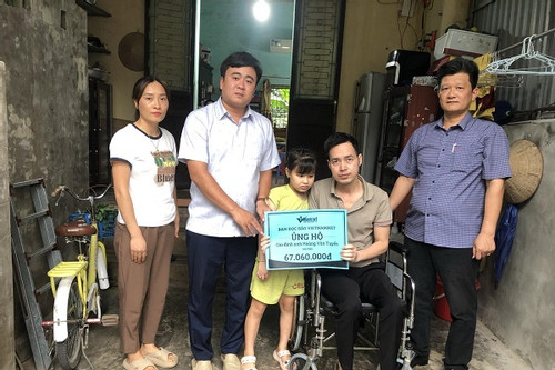 Gia đình anh Hoàng Văn Tuyến được ủng hộ hơn 67 triệu đồng
