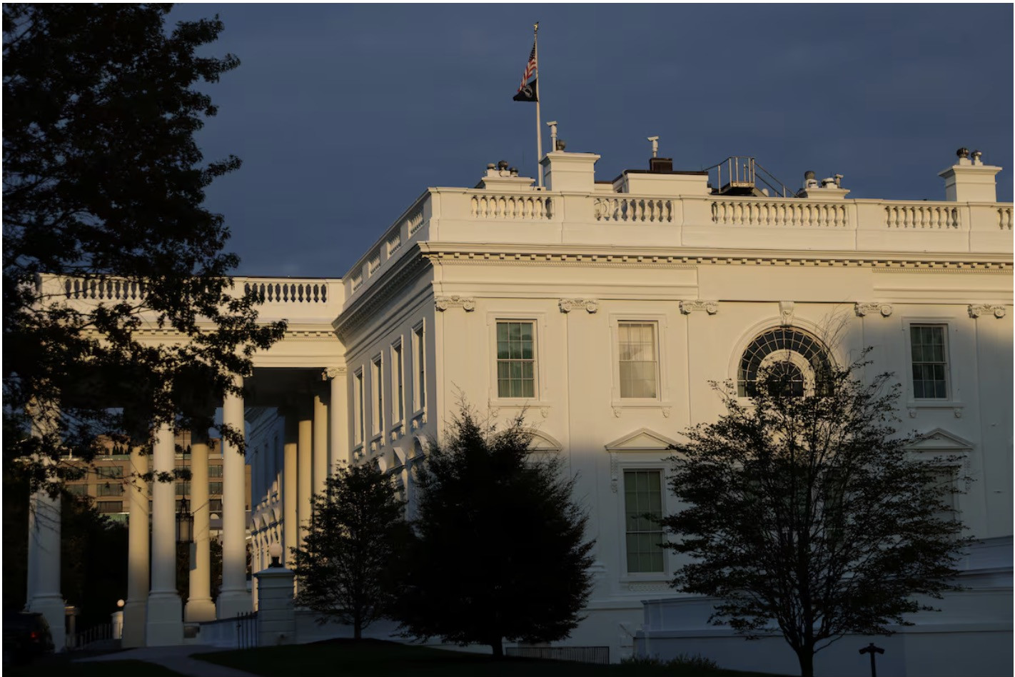 Mỹ yêu cầu công ty liên quan tới Trung Quốc bán đất gần kho hạt nhân