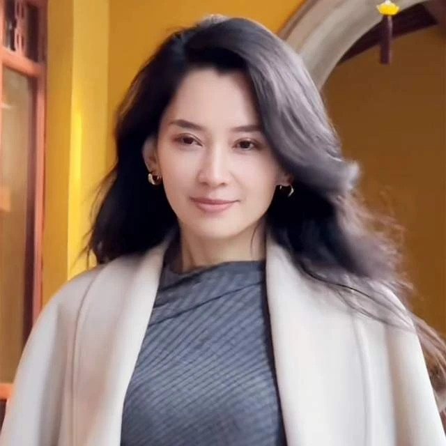 Uong Phong co tinh moi anh 2