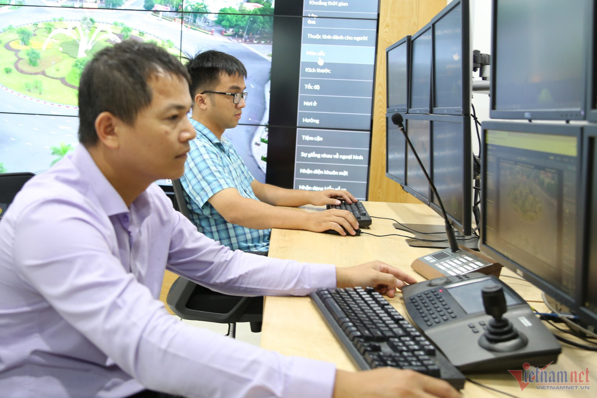 W-su dung camera giam sat.jpg