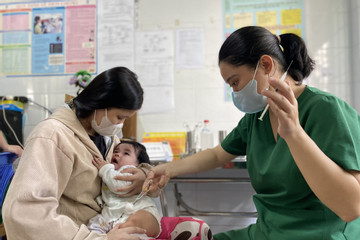 Bộ Y tế lần đầu cấp phép vắc-xin sốt xuất huyết, zona thần kinh