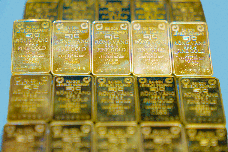Đã chỉ đạo Công ty vàng bạc SJC thực hiện ngay nhiệm vụ ổn định thị trường vàng