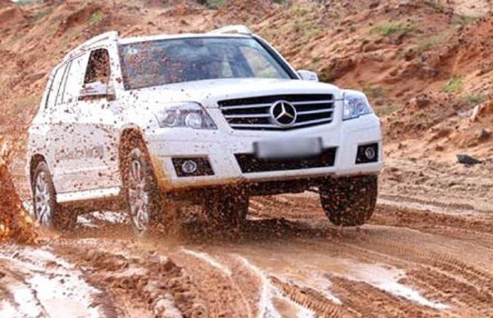 Kỹ năng lái xe trên đường trơn trượt hết sức cần thiết. (Ảnh minh hoạ).