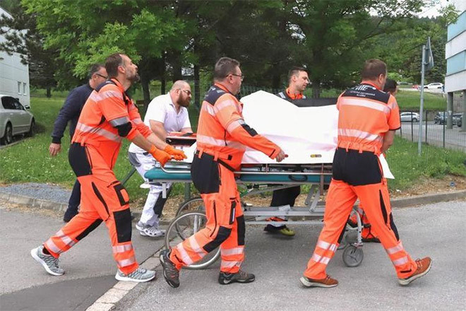 Bác sĩ cập nhật tình hình sức khỏe của Thủ tướng Slovakia sau vụ ám sát