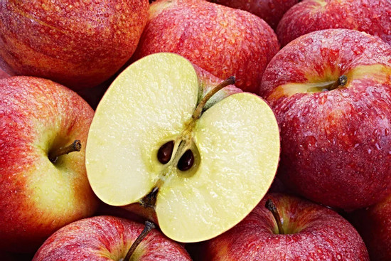 Một phần của quả táo chứa chất nguy hiểm, nên tránh ăn