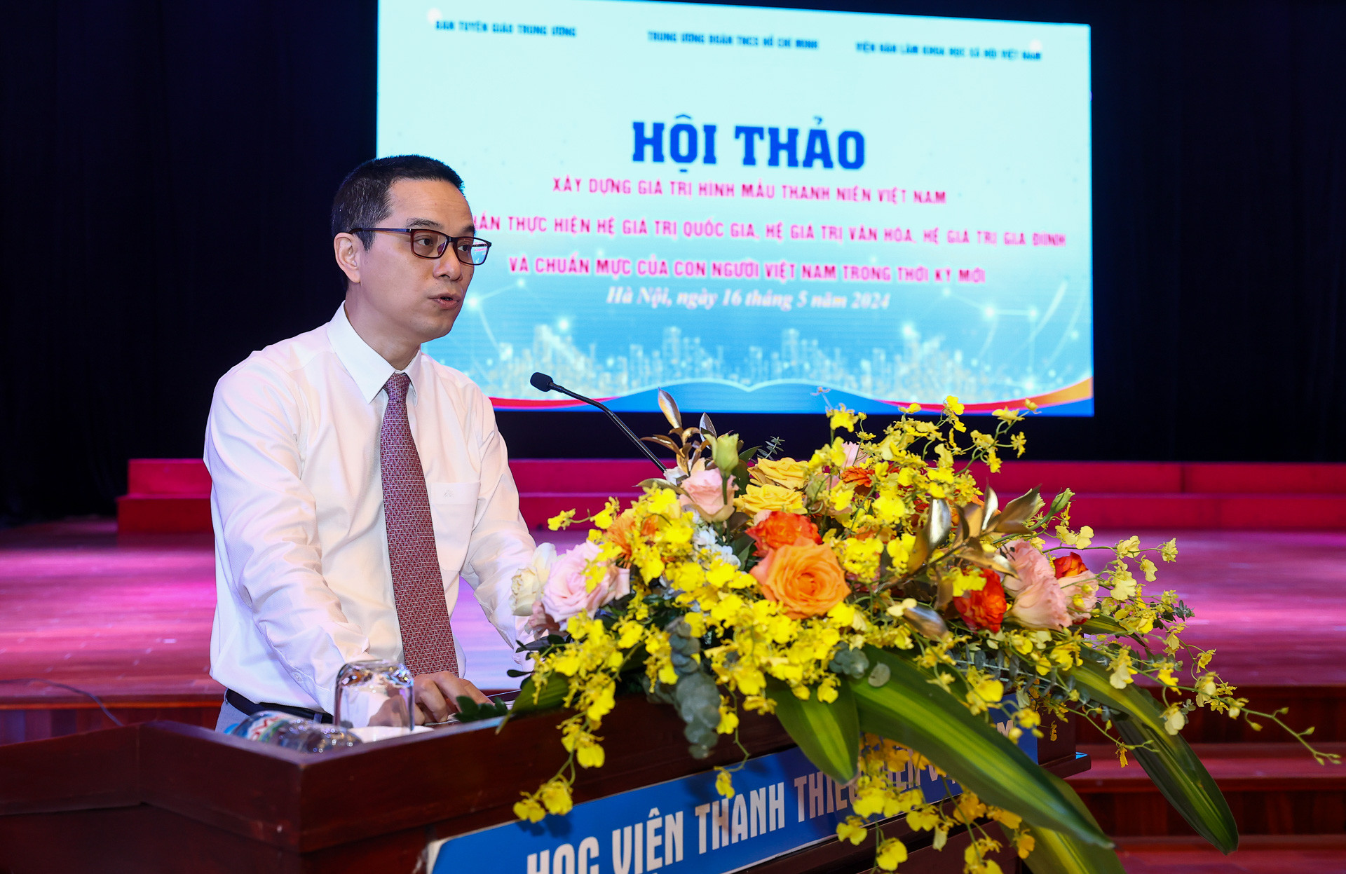 Tạ Minh Tuấn_4157.jpg