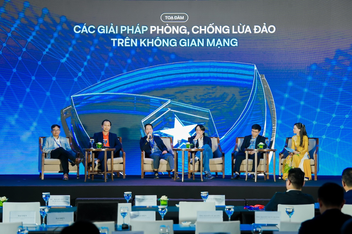 Toạ đàm phiên chuyên đề.jpg