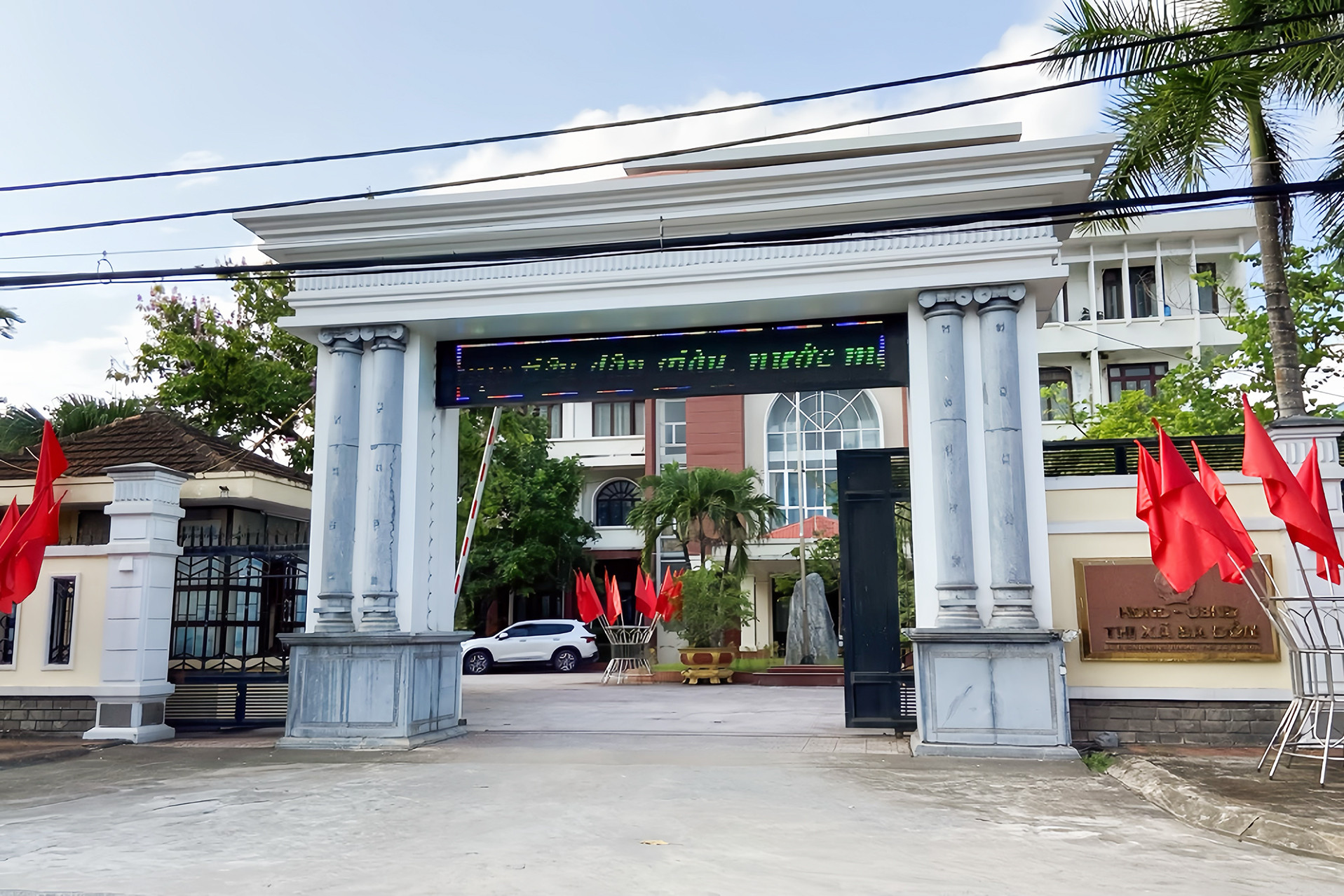 Chủ tịch UBND thị xã ở Quảng Bình xin nghỉ hưu trước 4 năm