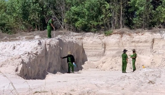 Thêm 4 người bị bắt trong vụ khai thác trái phép hơn 25.000m3 cát ở Bình Thuận