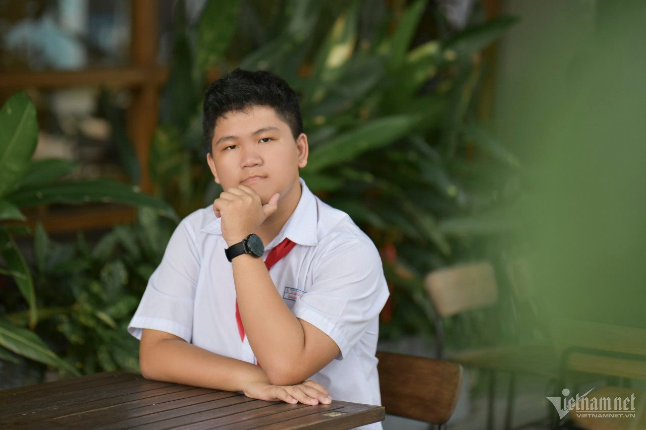 w quang minh 3 1050.jpg