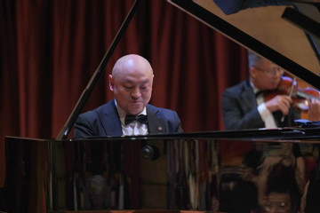 Thưởng thức tiếng đàn piano của Vũ Ngọc Linh với hai concerto 'nặng ký'
