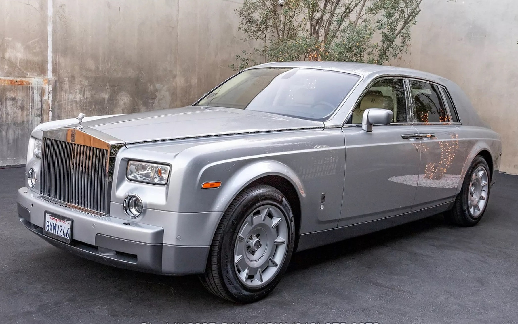 Bản sao 2004 Rolls Royce Phantom 69G EXT 8.jpg