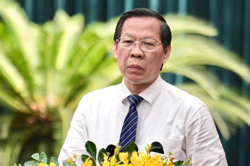 Chủ tịch TPHCM: Không đặt nặng hoạt động kinh tế lên không gian sông Sài Gòn