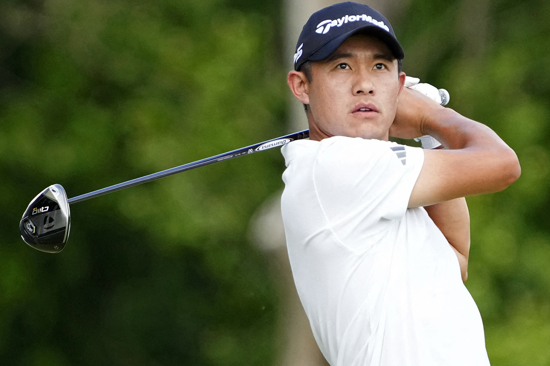 Collin Morikawa bứt phá dẫn đầu PGA Championship