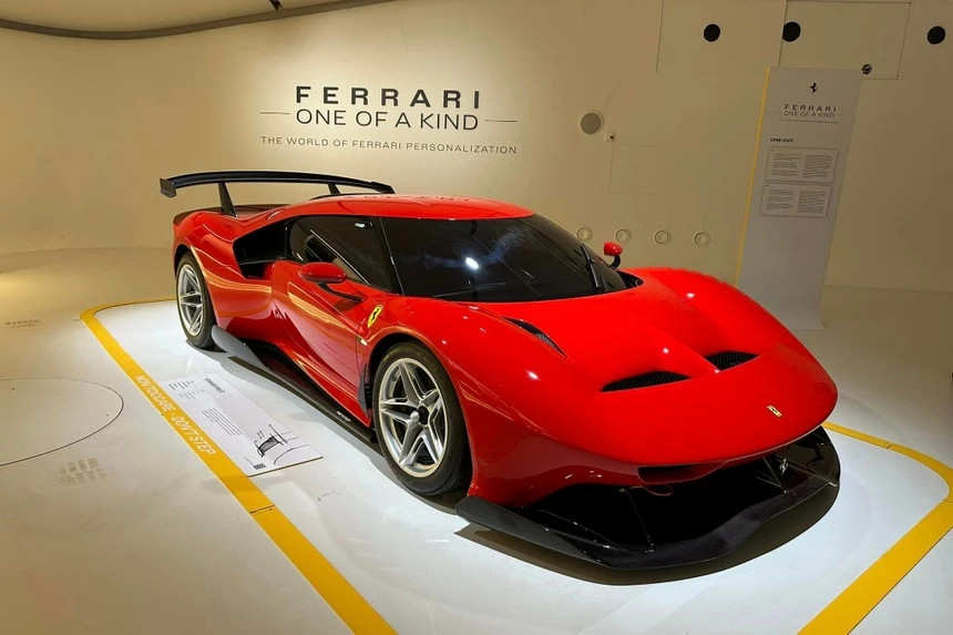 ferrari, trien lam, sieu xe, trung bay, bao tang, Museo Enzo Ferrari Modena, sf90, monza sp1, daytona sp3, 488 spider, 812 gts, 812 competizione, f12tdf, portofino, 360 barchetta anh 14