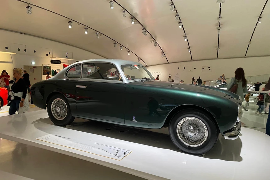 ferrari, trien lam, sieu xe, trung bay, bao tang, Museo Enzo Ferrari Modena, sf90, monza sp1, daytona sp3, 488 spider, 812 gts, 812 competizione, f12tdf, portofino, 360 barchetta anh 17