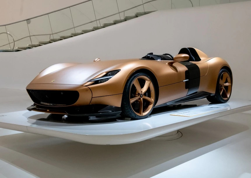 ferrari, trien lam, sieu xe, trung bay, bao tang, Museo Enzo Ferrari Modena, sf90, monza sp1, daytona sp3, 488 spider, 812 gts, 812 competizione, f12tdf, portofino, 360 barchetta anh 3