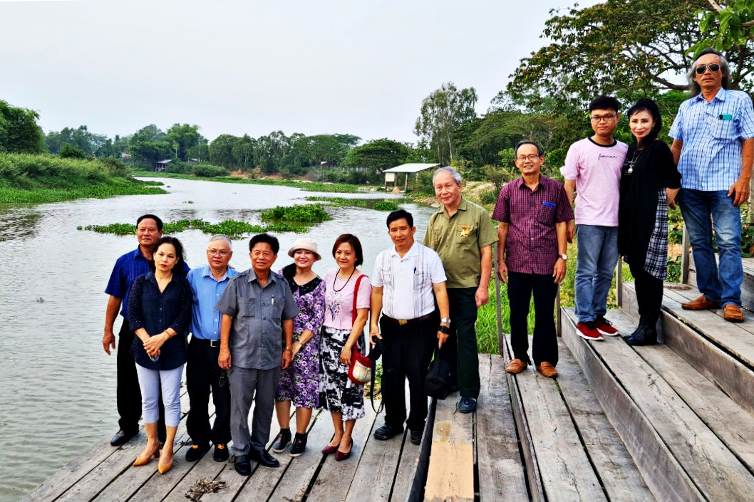 Long Khốt, dòng sông linh khí miền biên thùy