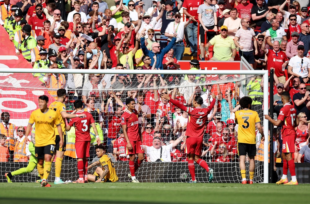 liverpool vs Wolves 3.JPG