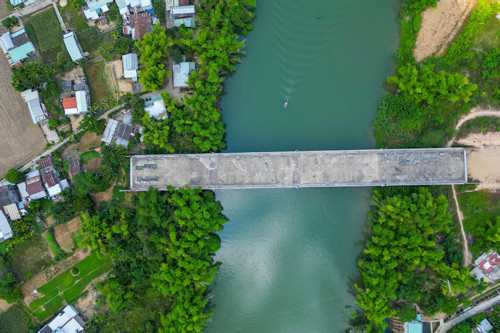 Loạt cây cầu trăm tỷ xây xong 'đắp chiếu', Quảng Nam chỉ đạo khẩn