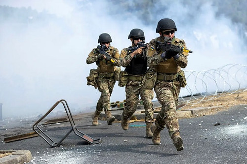 NATO huấn luyện lính ngay tại Ukraine, Nga kiểm soát thêm khu định cư ở Luhansk