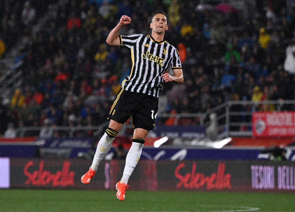 Juventus thoát thua khó tin trên sân Bologna Bologna v Juventus 8.JPG