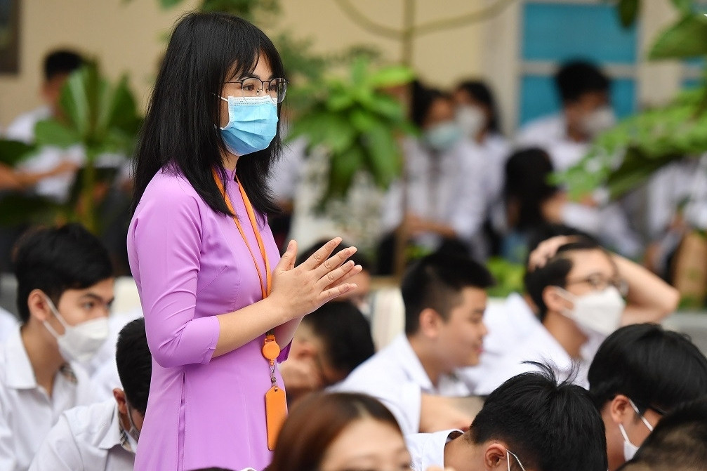 ca nuoc thieu hon 118000 giao vien 1598.jpg