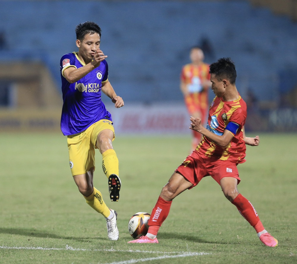 ha noi vs thanh hoa 1.jpg