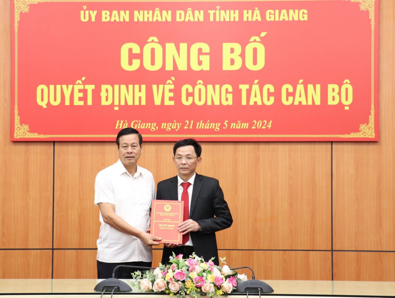 Ông Bùi Quang Trí đảm nhận chức Giám đốc Sở GD-ĐT tỉnh Hà Giang