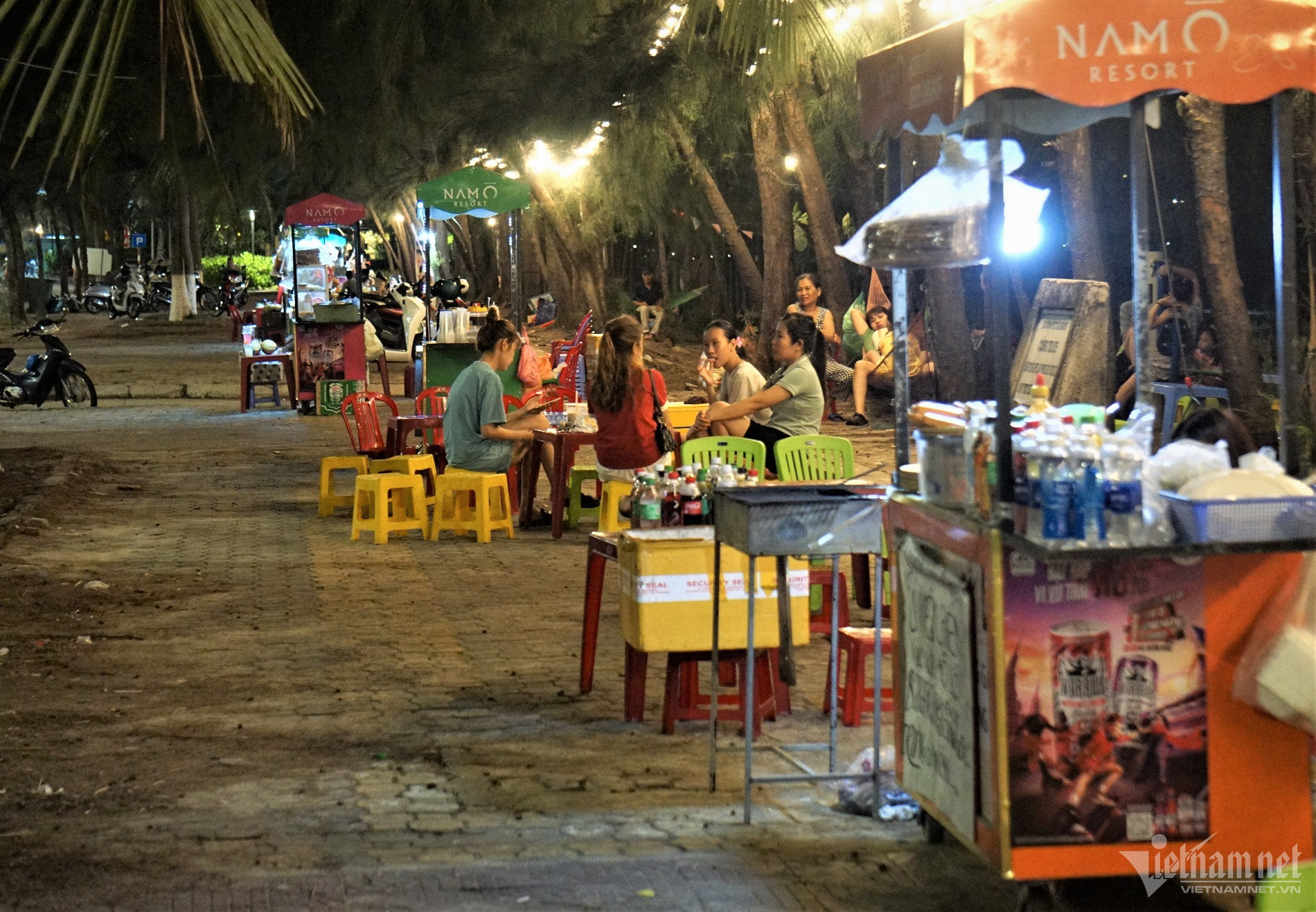 W-phố ăn vặt3.jpg