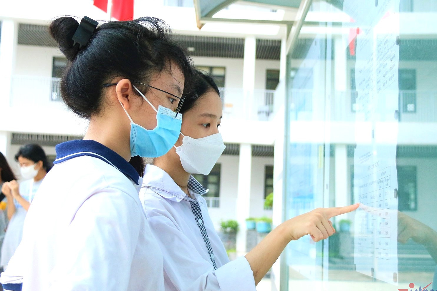 Tỷ lệ chọi thi lớp 10 Hà Nội 'nghẹt thở', chi tiền triệu luyện 4 ca/ngày