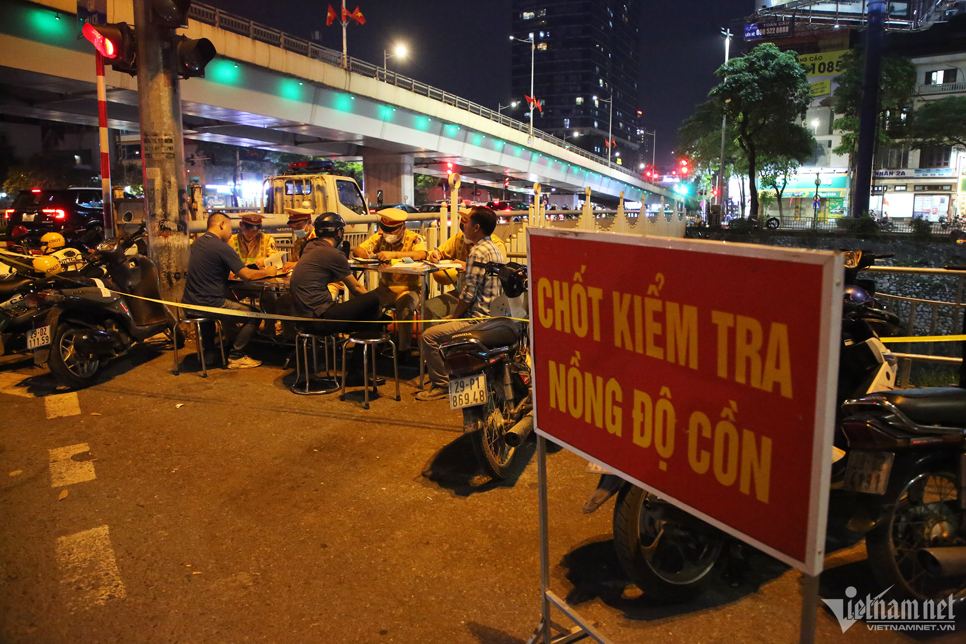 W-kiem tra nong do con 2.jpg