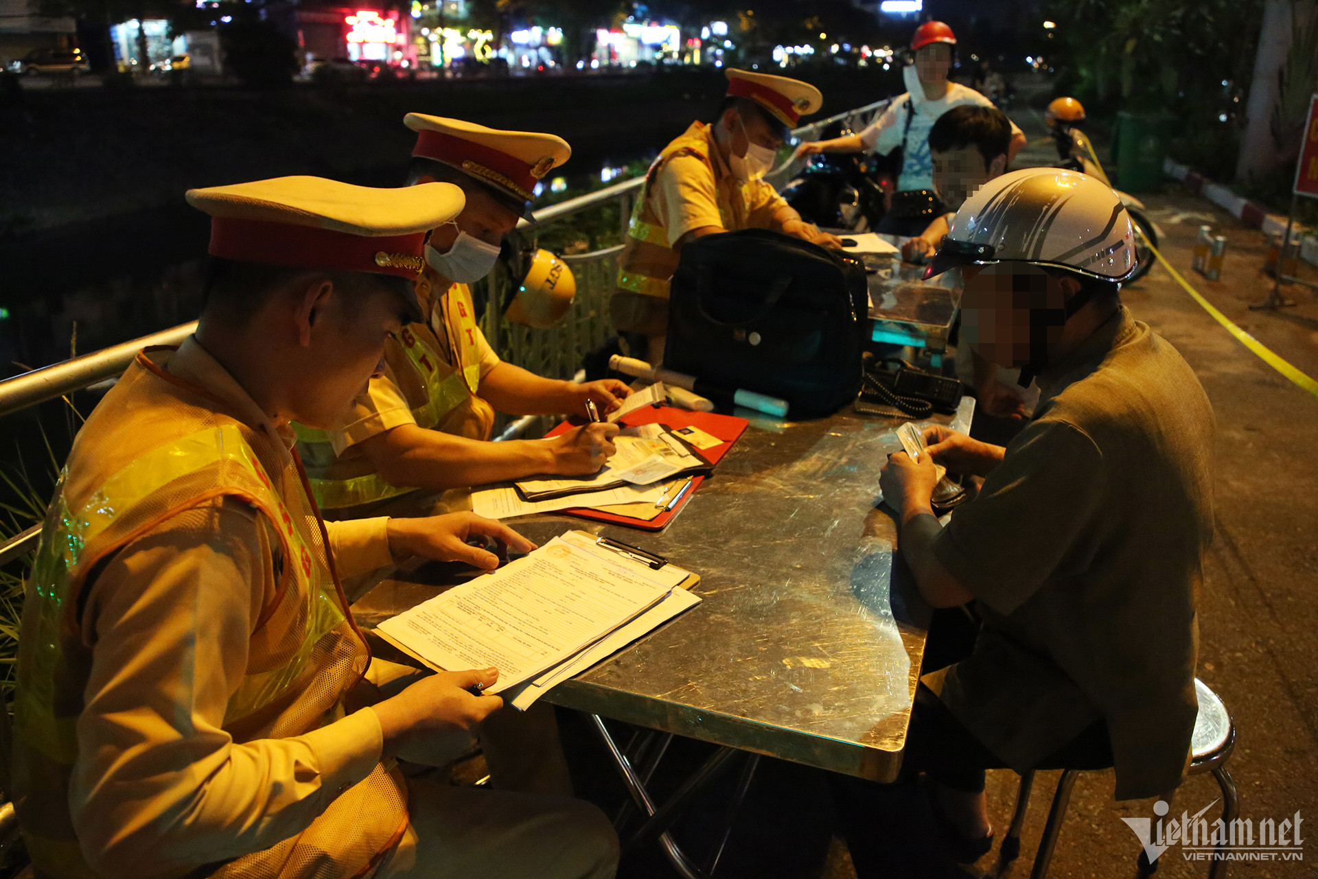 W-kiemtracon 1 copy.jpg