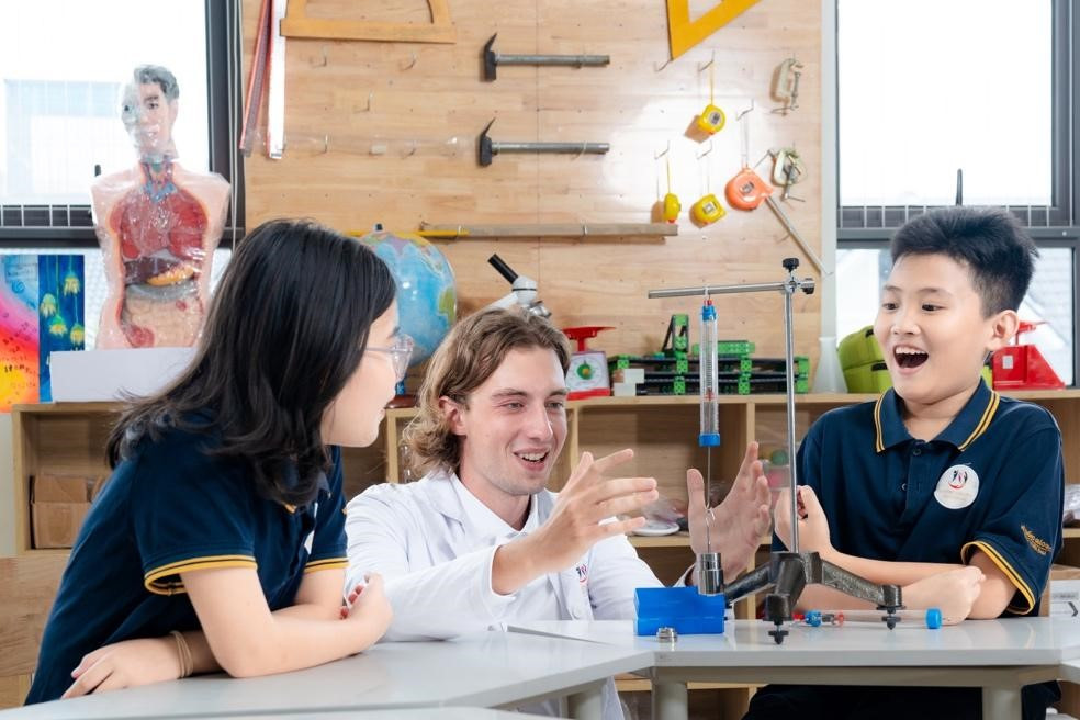 Tân Thời Đại 2.jpg