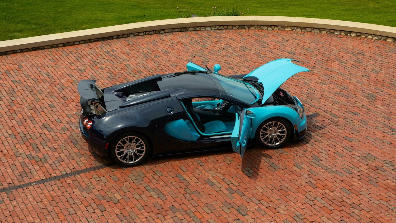 bugatti veyron 1.jpg