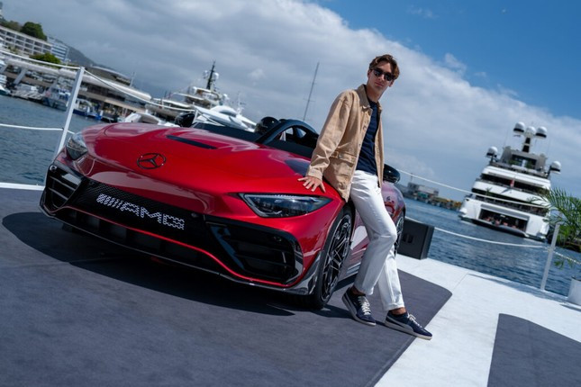 Chi&ecirc;m ngưỡng Mercedes-AMG PureSpeed ho&agrave;n to&agrave;n mới, giới hạn 250 chiếc ảnh 18