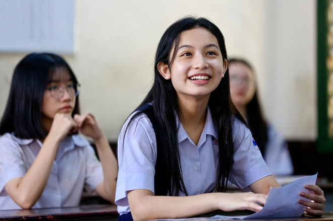 Đề thi thử lớp 10 môn Toán của trường THCS Thái Thịnh, Hà Nội