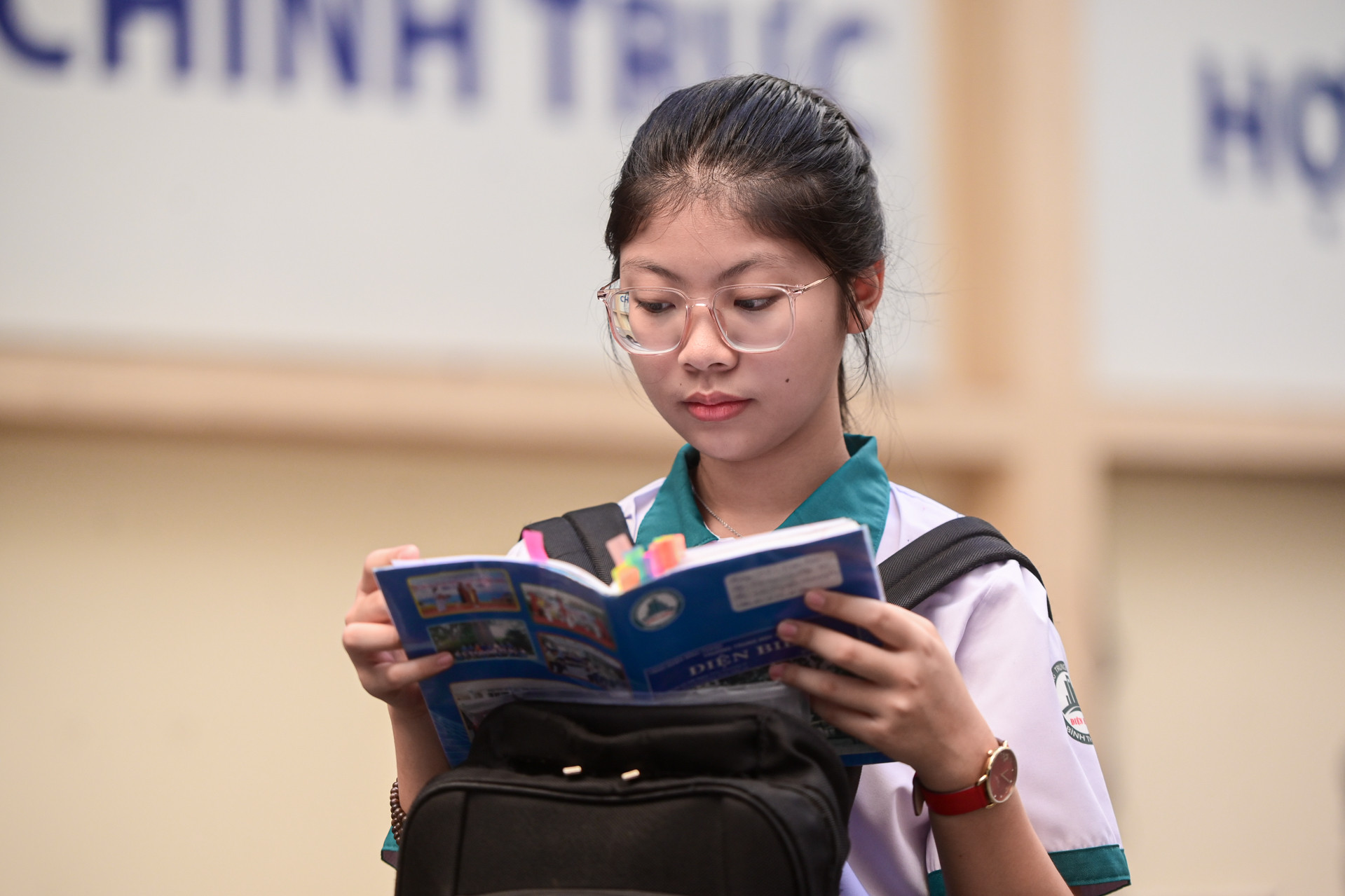 Gợi ý lời giải môn Toán không chuyên thi lớp 10 Trường Phổ thông Năng khiếu