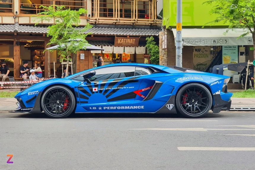 sieu xe,  lamborghini,  aventador,  liberty walk,  xe do,  than rong,  lamborghini aventador,  aventador liberty walk anh 8