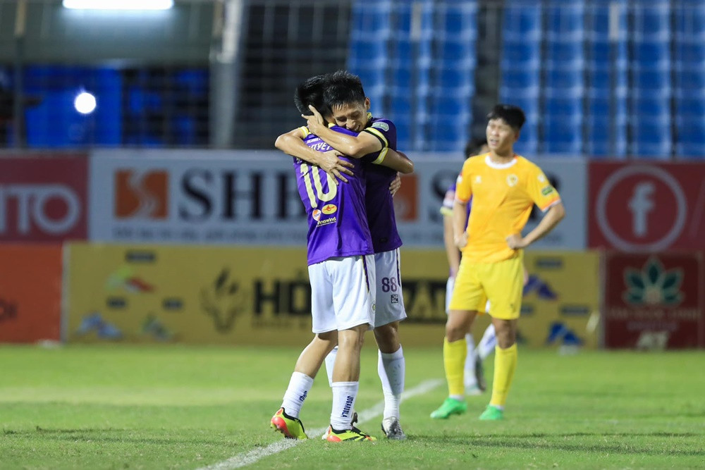 quang nam vs hanoi 1.jpg