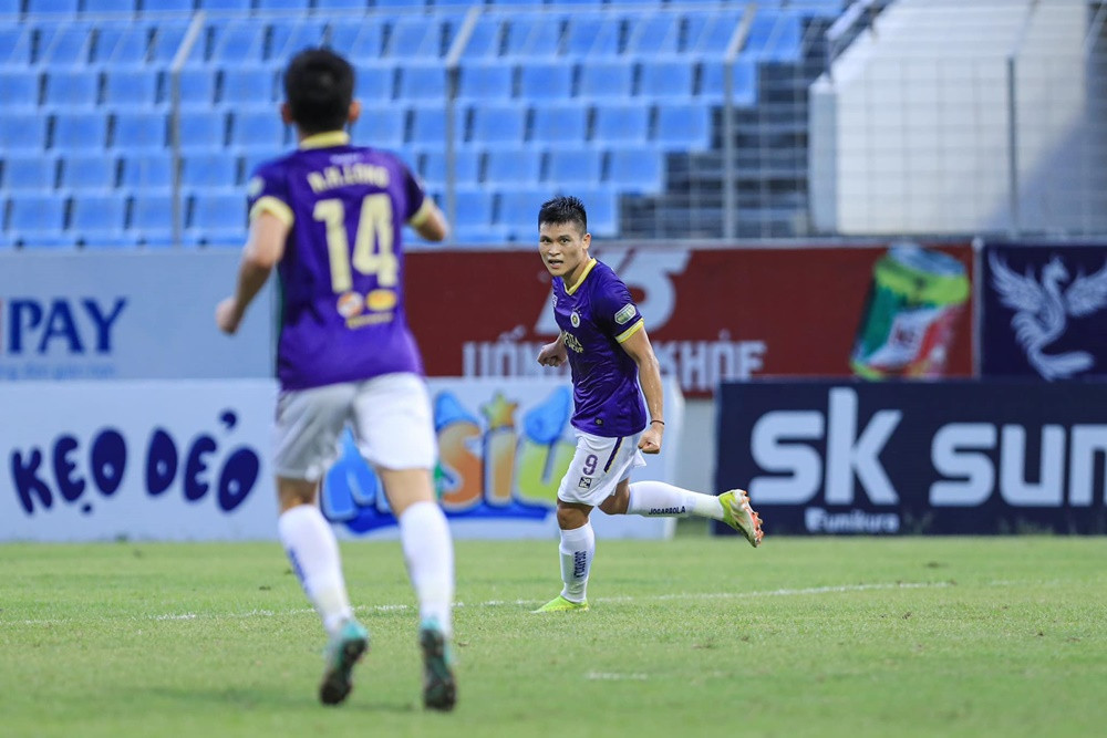 quang nam vs hanoi 2.jpg