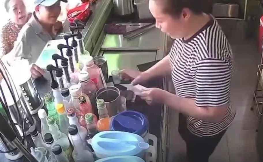 ảnh 2   chủ quán trà sữa trúng số.png