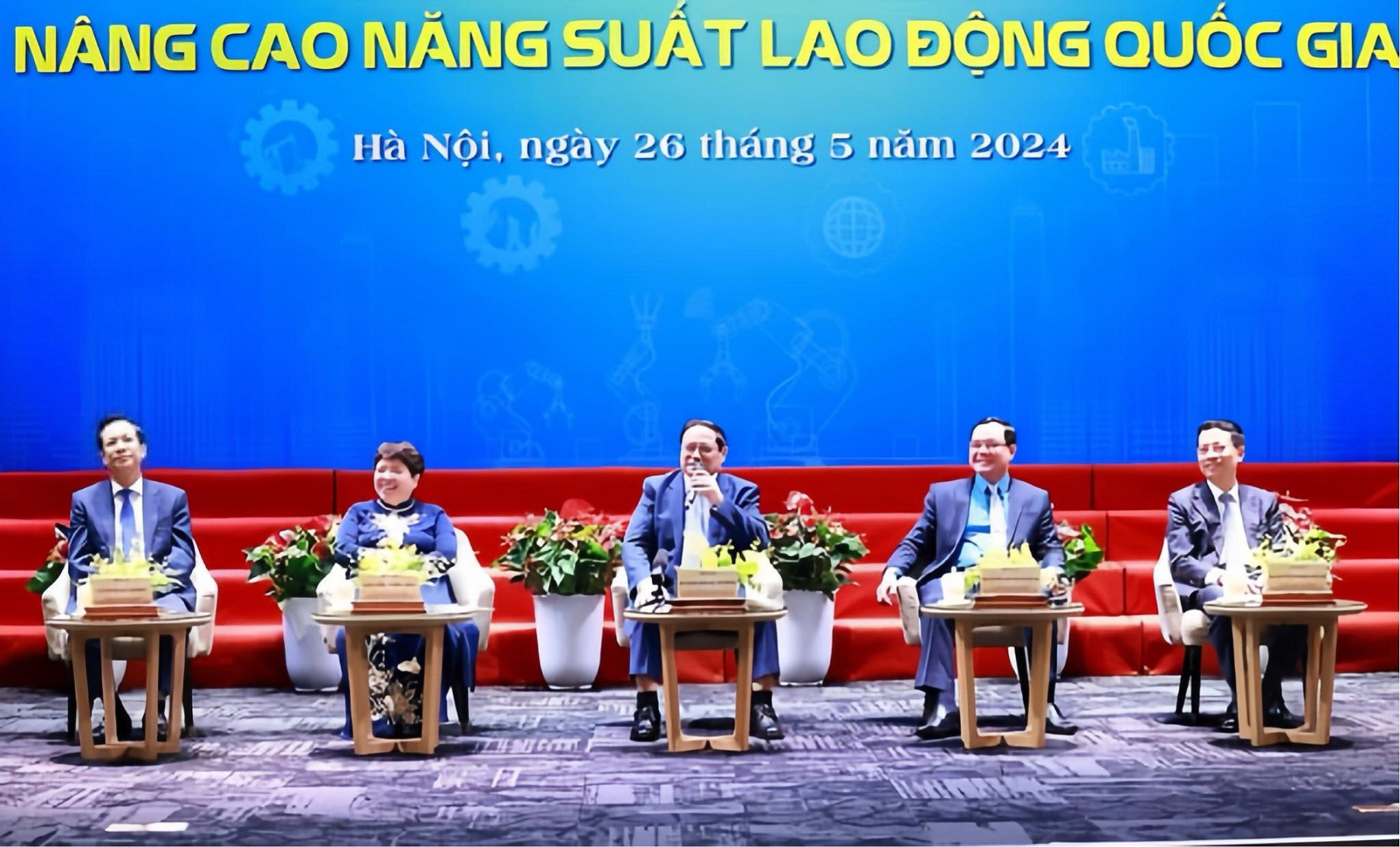 anh toan the tt.jpg